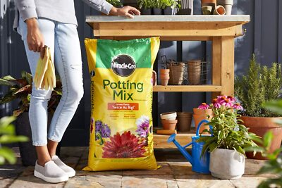 Miracle-Gro 2 Pack Potting Mix for Container Plants, Flowers and Vegetables, 2 Cu ft