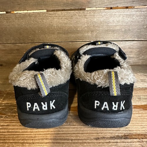 Nuevos zapatos para exteriores Keen Newport negros de gamuza con adornos de piel talla 13 C para niños pequeños - Imagen 4 de 7