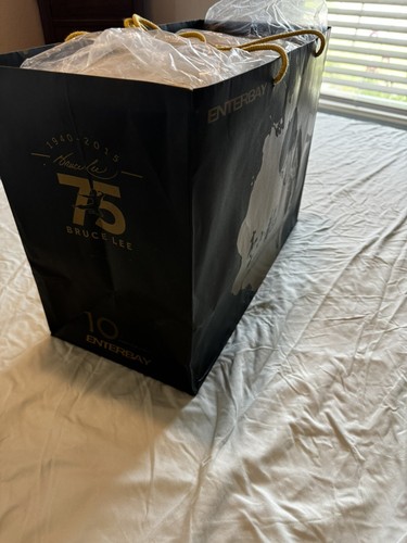 Enterbay Bruce Lee 75th Anniversary 1/6 Scale Action Figure. Still New Condition - Picture 6 of 24