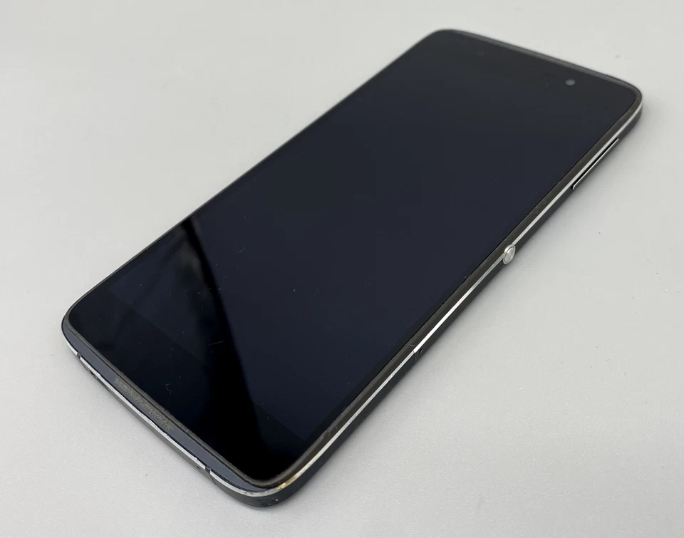 BlackBerry STH100-1  16GB Bell Only Smartphone Black/ B- - Image 3 of 4