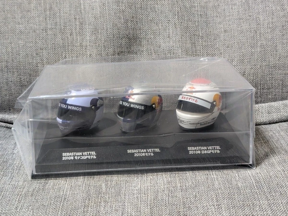 Sebastian Vettel F1 2010 Miniature Helmet Not for Sale Red Bull Racing H6×W15×D8 - Image 3 of 3