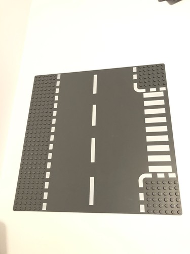 Lego City Base Plates x4 Dark Grey 32 x 32 Studs Roads Bundle 7281 7280 - Picture 4 of 9