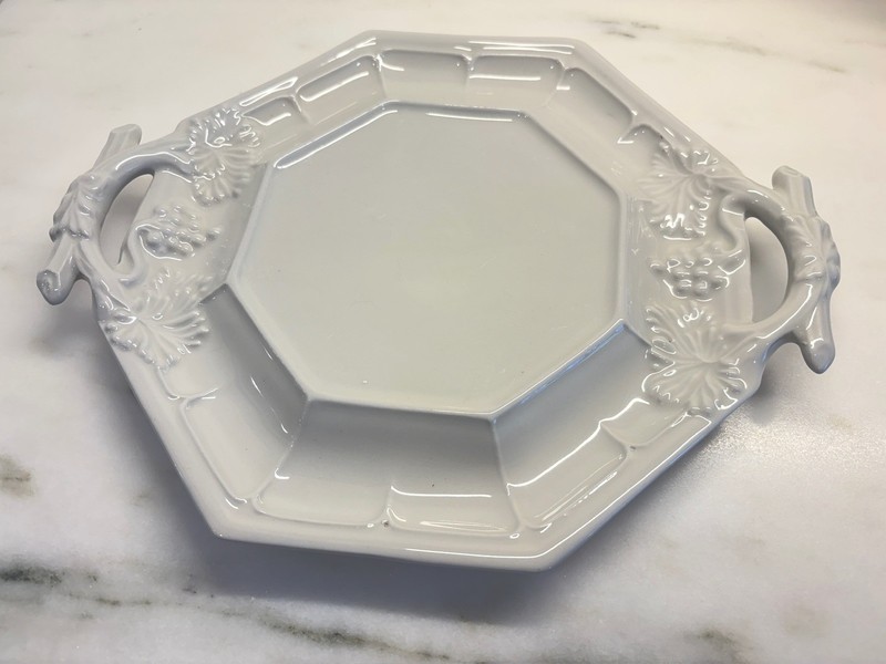 RED CLIFF IRONSTONE~GRAPE~WHITE UNDERPLATE FOR 2.5 QT SOUP TUREEN~EXC