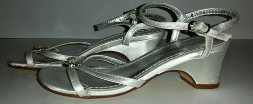 Davids Bridal white satin strappy rhinestone pearl low Carly heels. girls 13 - Picture 3 of 5