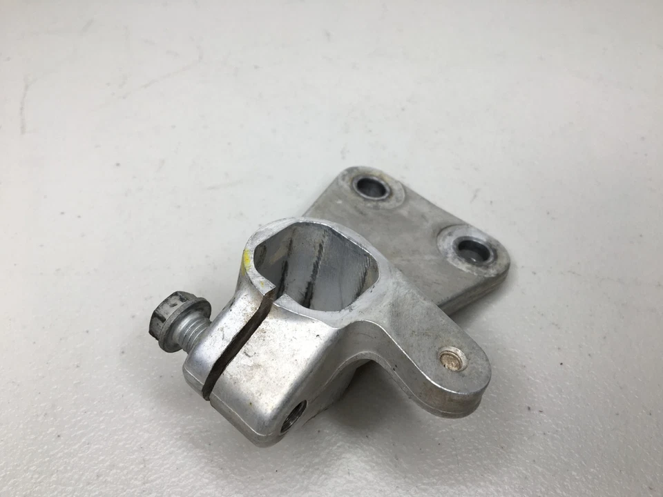 09 KTM 505 525 450 SX XC ATV columna de dirección delantera montaje de palanca inferior 83001033050 Foto 2 de 3