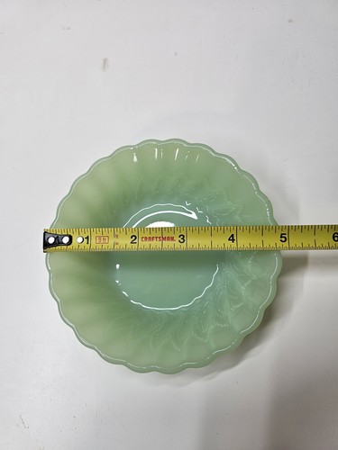 Vintage Anchor Hocking Jadeite Bowl Green Shell Swirl Berry Bowl 5” - Picture 3 of 5