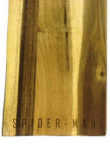 Picnic Time Spider-Man Artisan Acacia Serving Plank Tray Marvel Brand New - Picture 4 of 5