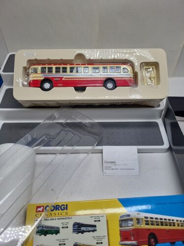 Corgi Classics GM Old Look 4515 Carolina Bus GM St. Louis 4505 Diecast Models L - Picture 11 of 13