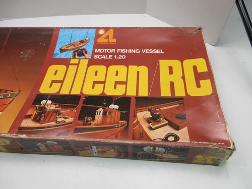 VINTAGE ARTESANIA LATINA RC EILEEN FISHING BOAT 1/20 SCALE FOR PARTS - Picture 2 of 8