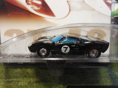 Hot Wheels 2001 Auto Milestones Ford GT-40 Nero Piloti Veri E2 - Foto 2 di 4