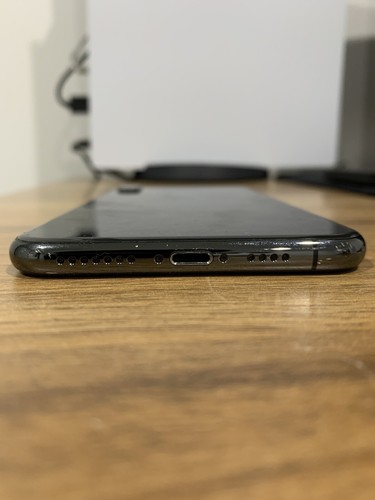Apple iPhone XS Max - 256 GB - Silver (Unlocked) A2101 (GSM) (AU Stock) - Picture 6 of 10
