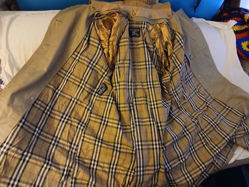 Mens Burberry London Trench coat - Picture 24 of 24