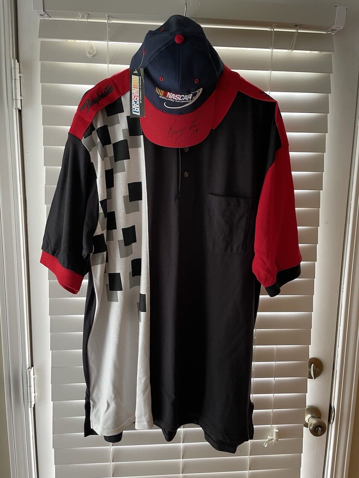Picture 1 of 9