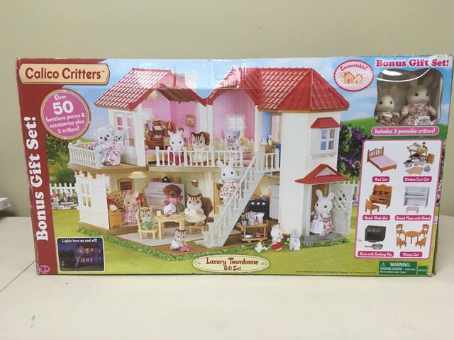 calico critters cloverleaf townhome gift set