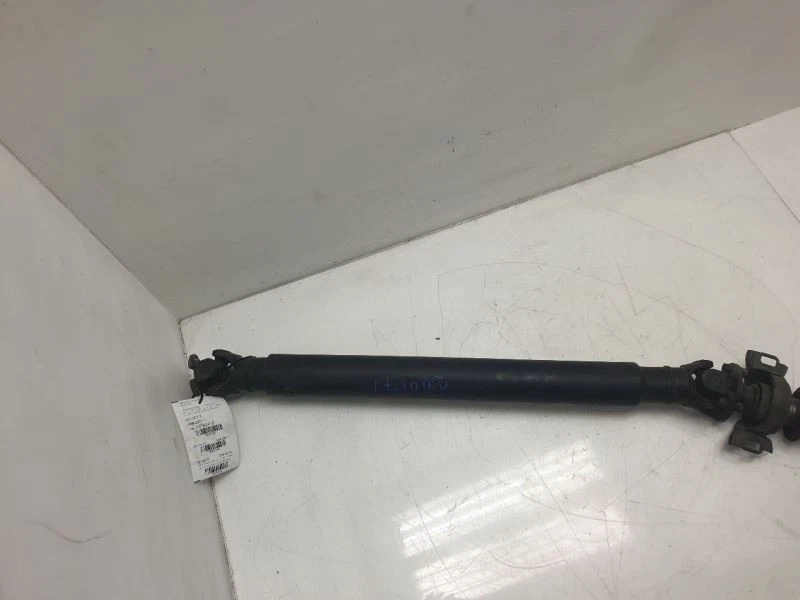 2006 LEXUS GS300 3.0L RWD AT REAR DRIVE SHAFT ASSEMBLY  - Image 2 of 4