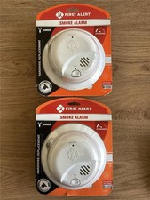 + Lot of 2 First Alert Smoke Alarm Wired Quic...