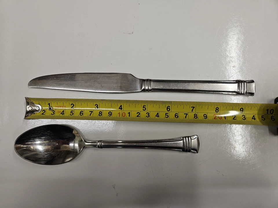 Cubiertos Wallace Zenith Frost acero inoxidable 18/10 4 cucharadas 3 cuchillos de cena Foto 4 de 4