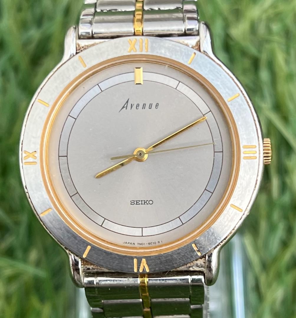 SEIKO Avenue Vintage Round Two Tone Watch 33mm 19cm Band
