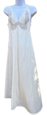 Vtg.Formfit Rogers cream Slip Dress Sz pet 8/10 Lingerie Full Slip USA nylon