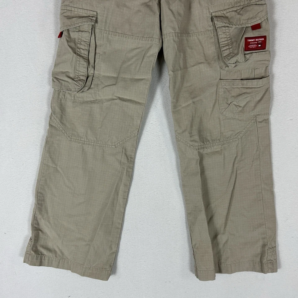Pantalones cargo Tommy Hilfiger Ripstop para niños talla 16 beige bolsillos informales Foto 3 de 4