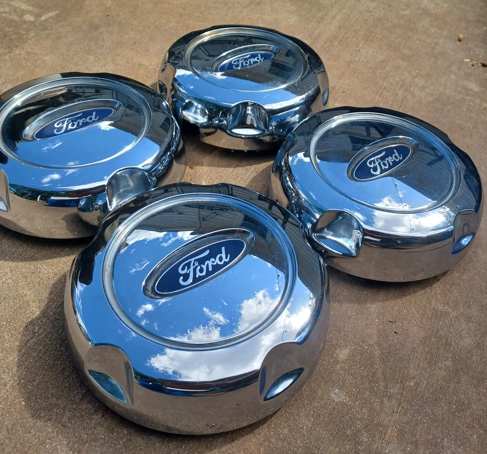 Ford Explorer center cap set (4 pieces), chrome, 2003-2005 part # 1L24 1A096 HA - Image 2 of 3
