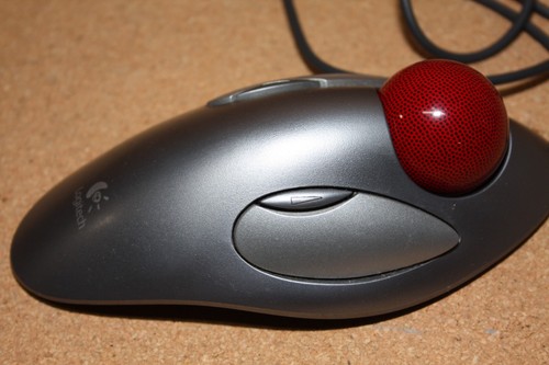 Mysz Logitech Trackball T-BC21 804377-0000 marmurowa przewodowa USB - Zdjęcie 4 z 8