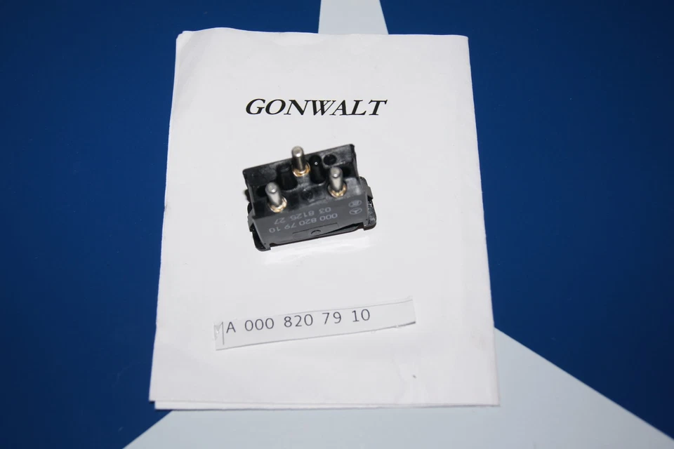 Mercedes Benz Genuine A/C and Heater Control Switch 280S 280SE 450SE 0008207910 - Image 2 of 2