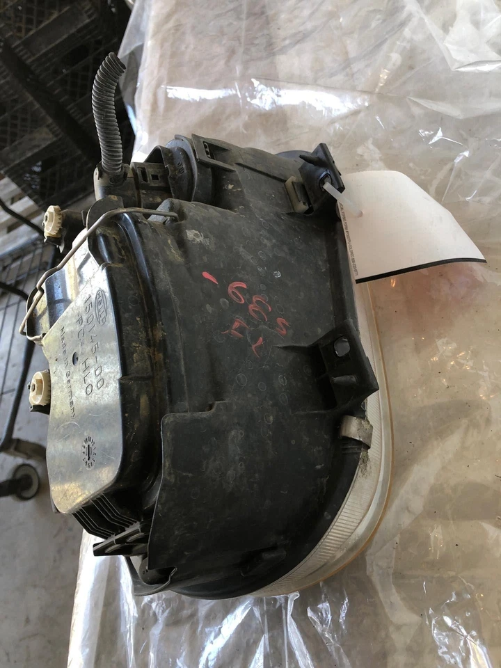 Левая передняя фара со стороны водителя левая для Volkswagen Cabrio GLS 1995-2002 годов выпуска левая левая - Изображение 4 из 4