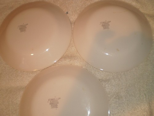 Corelle by Corning Set of 3 Desert Plates Saucers Strawberry Design - Picture 4 of 6