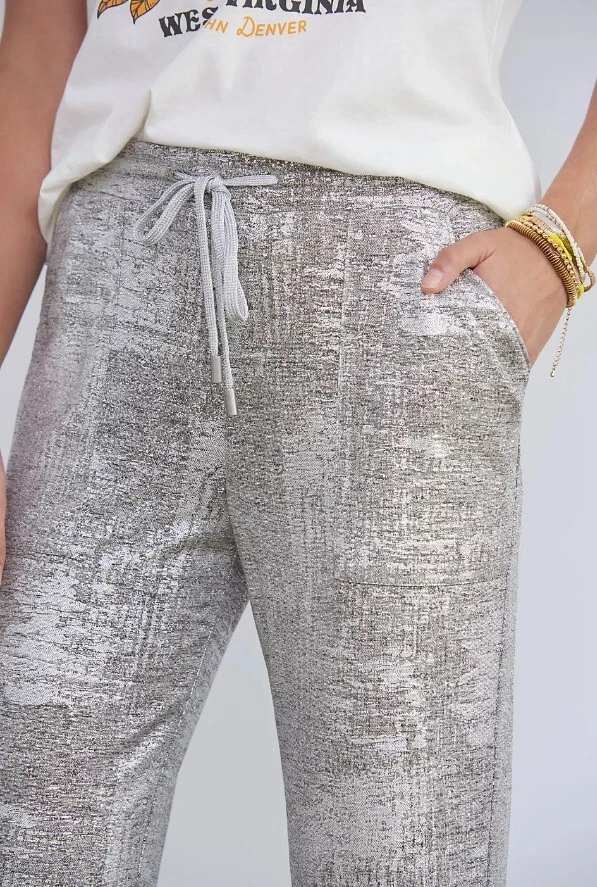 Pantalones de chándal Anthropologie Sloane plateados brillantes cintura elástica cordón talla pequeña Foto 3 de 4