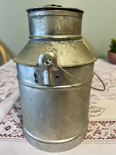 Antique Vintage Metal Milk Cream Can Pail With Lid And Handle - Picture 4 of 10