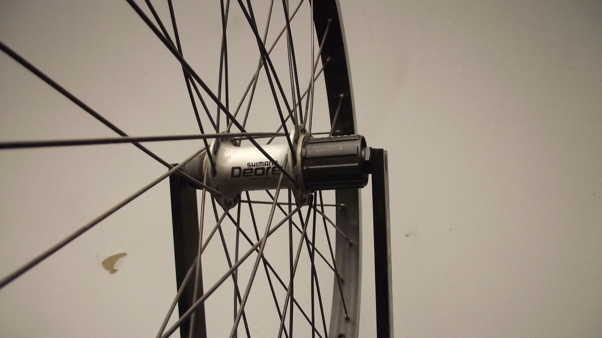 SHIMANO DEORE FH-M510 REAR HUB ALEX RIMS MT28 RIM 24 SHIMANO DEORE FH-M510 REAR HUB ALEX RIMS MT28 RIM 24