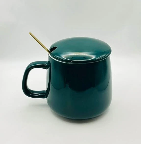 tasse à café céramique verte avec couvercle assorti et cuillère dorée 9x12cm - Photo 2/4