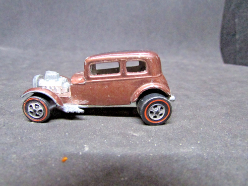 HOT WHEELS REDLINE CLASSIC 32 FORD VICKY * COPPER COLOR *