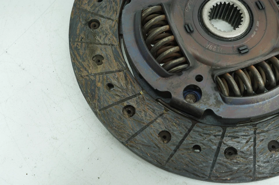 18-21 Subaru Crosstrek OEM Clutch Friction Disc 30100AA870 - Image 4 of 4