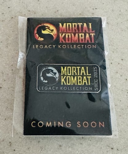 SDCC 2025 Mortal Kombat Legacy Collection Pin Arcade Emaille Button