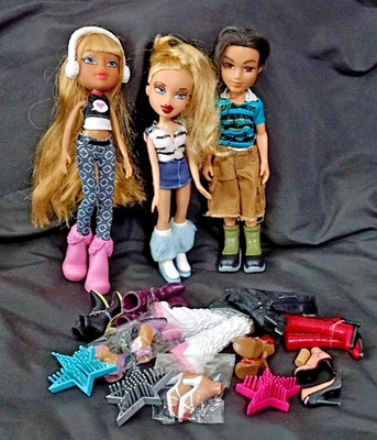 Restposten Konvolut BRATZ Puppen inkl. einiger Schuhe & Zubehör Posten C