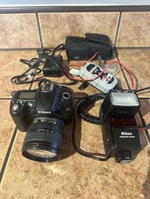 NIKON D90 Camera Lot with NIKON Speedlight