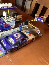 Mark Martin NASCAR Pit Road Lego Set ~ Vintage