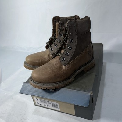 Timberland Women s 6inch Prem Brown Size 6W - Display Model - Tb0a19c2
