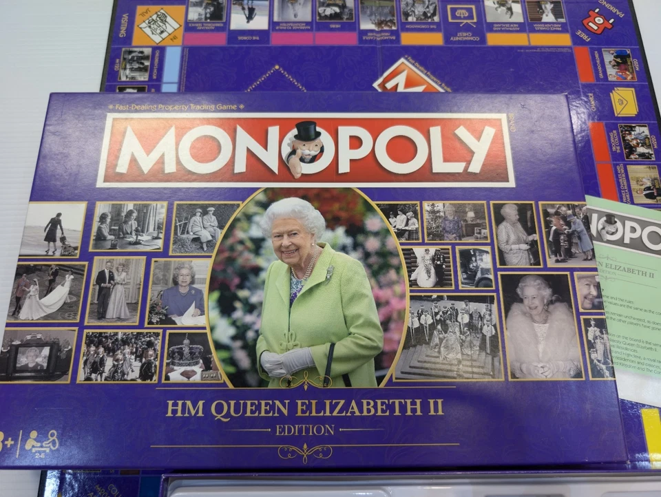Winning Moves Monopoly HM Queen Elizabeth II Board Game - WM01036-EN1-6 - image 3 of 4