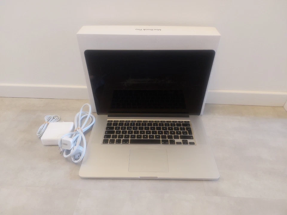 Apple MacBook Pro 15 Mitte 2012 A1398 i7 2,3GHz 256GB SSD 8GB - Bild 3 von 4