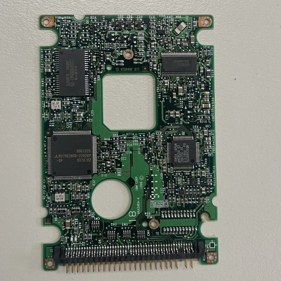 IBM Travelstar DBCA-206480 2.5" ATA-33 HDD PCB Board 320 36H4834 01 - Image 4 of 4