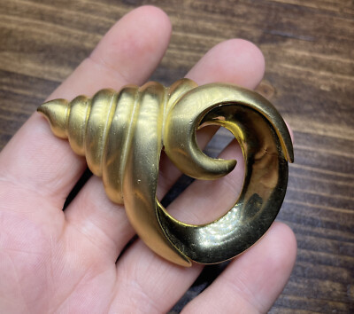 Vintage Tona Shell Brooch Gold Tone Pin Matte Gloss Finish Modern Gaudy