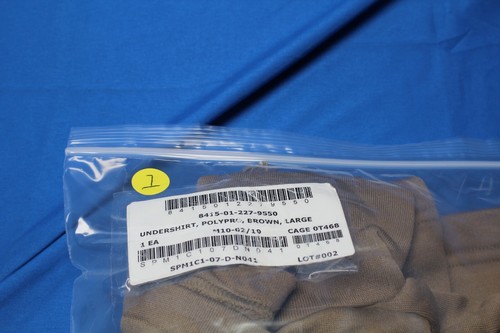 Military Cold Weather Undershirt Adult Large Brown 1/4 Zip Pullover Mens L NOS - Picture 7 of 7