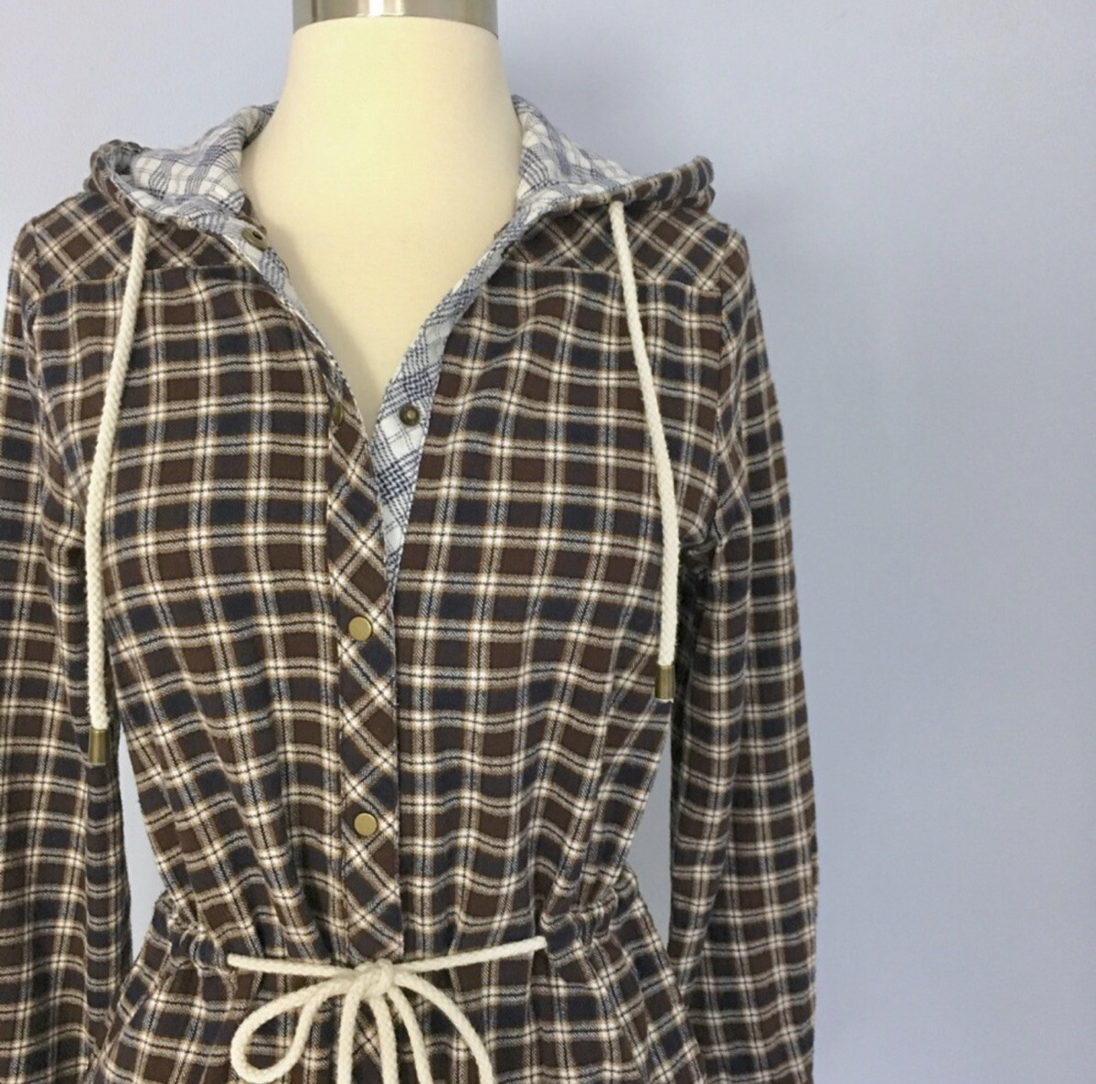 Simply Noelle Plaid Flannel Tunic Hoodie, Pockets… - image 2