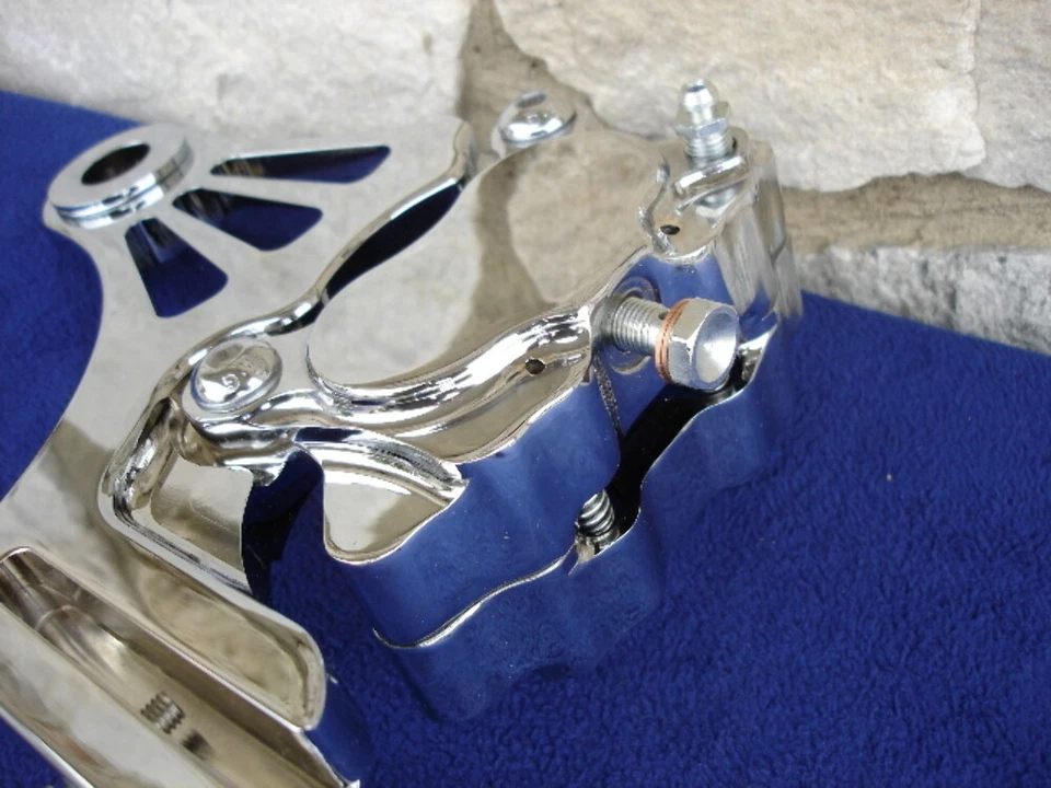 DNA CHROME REAR BRAKE SET FOR HARLEY SOFTAIL & CHOPPERS PARTS - Image 3 of 4