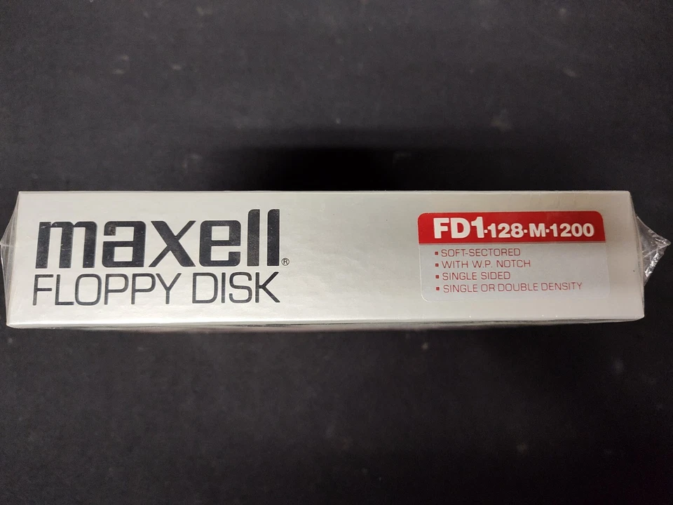 NOS new old stock box of 10 Vintage Maxell Gold Standard FD1 8 inch Floppy Discs - Image 2 of 4
