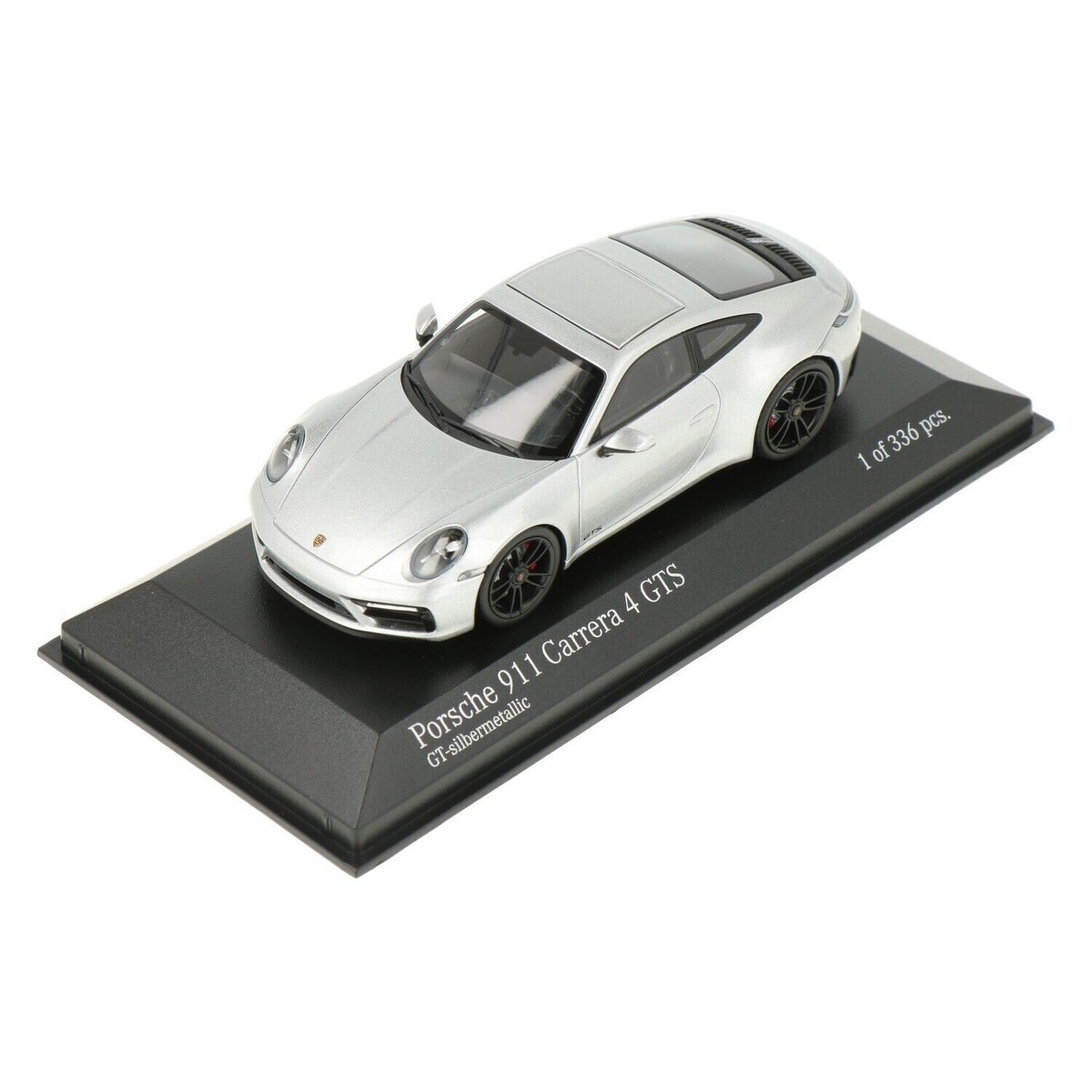 ミニカー Porsche 911 Carrera 4 GTS 2021 Silver Minichamps 1:43 Porsche 911 (992) Carrera 4 GTS 2021 silver