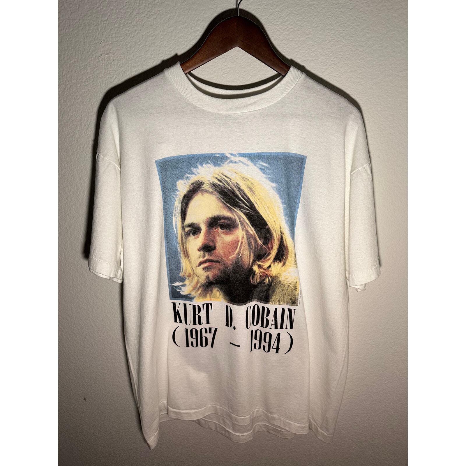Kurt Cobain T Shirts India Buy FEA Men's Kurt Cobain Side View T